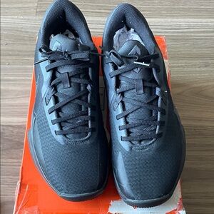 Nike Men's Black Athletic Shoes